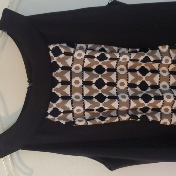 Spring/Summer dress - Picture 2 of 5